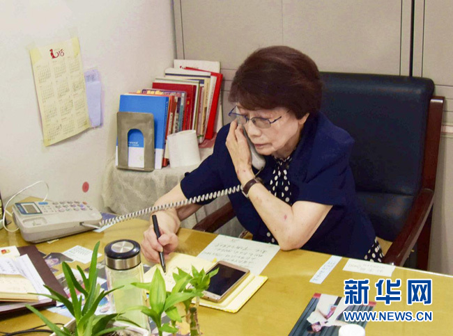 老年生活精力都放在教育上，健康秘訣是保持學(xué)習(xí)，簡單生活。