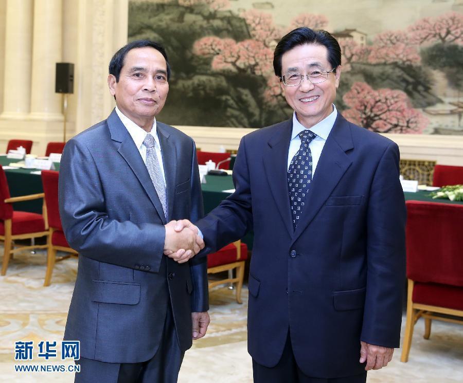 7月7日，中共中央書記處書記、中央紀委副書記趙洪祝在北京同老撾人民革命黨中央政治局委員、中央紀委書記、政府副總理本通率領的老撾人民革命黨代表團舉行工作會談。新華社記者 姚大偉 攝 