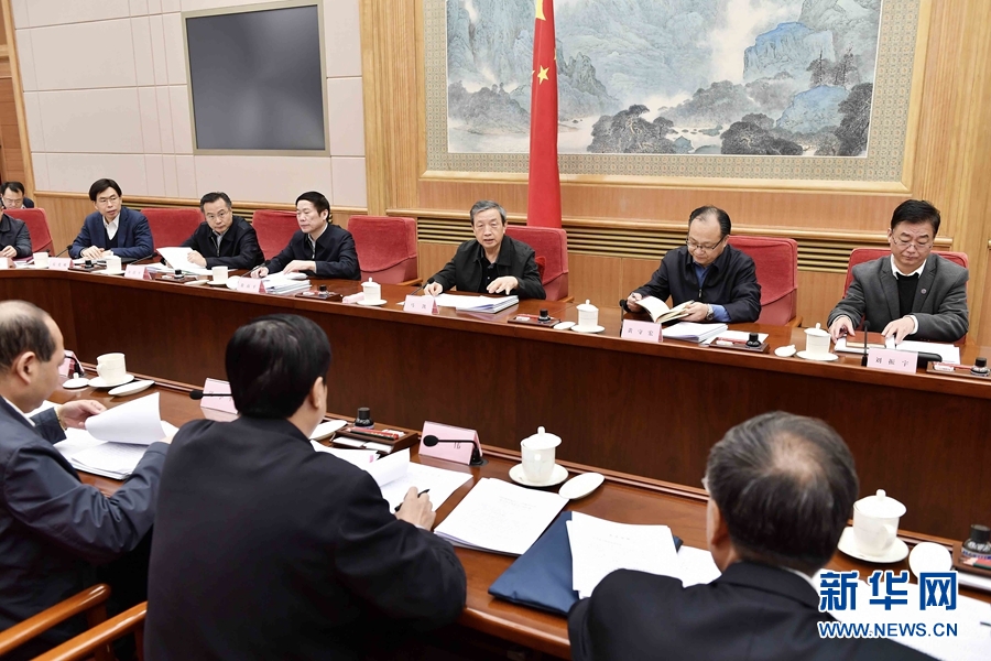 1月20日，國務院農(nóng)民工工作領(lǐng)導小組第五次全體會議在北京召開。中共中央政治局委員、國務院副總理馬凱主持會議并講話。 新華社記者 李濤攝