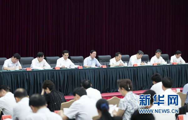 7月12日，中共中央政治局委員、中央書記處書記、中宣部部長劉奇葆在北京出席全國出版工作會議。 新華社記者 丁海濤 攝