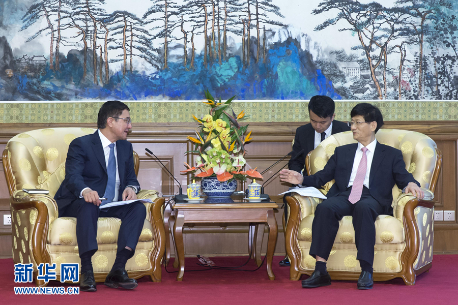 7月19日，中共中央政治局委員、中央政法委書記孟建柱在北京會(huì)見烏茲別克斯坦副總理庫奇卡羅夫。 新華社記者崔新鈺攝