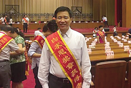 黃國寧被授予我國衛(wèi)生行業(yè)的最高榮譽“白求恩獎?wù)?rdquo;。