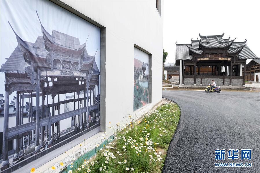 （新華全媒頭條·搶救古民居·圖文互動(dòng)）（5）當(dāng)古民居遇上城鎮(zhèn)化，如何留住鄉(xiāng)愁？