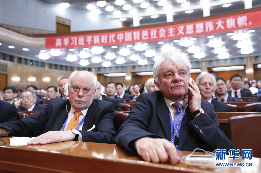 （新華全媒頭條·圖文互動）（3）向著建設(shè)世界科技強國的偉大目標奮勇前進！——習(xí)近平總書記在兩院院士大會上的重要講話引起熱烈反響之一 