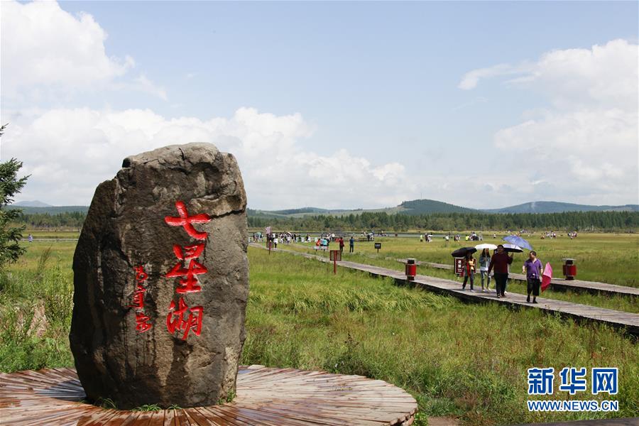 （新華全媒頭條·圖文互動）（1）那一抹綠色，走進越來越多人心里——河北塞罕壩續(xù)寫新時代綠色傳奇