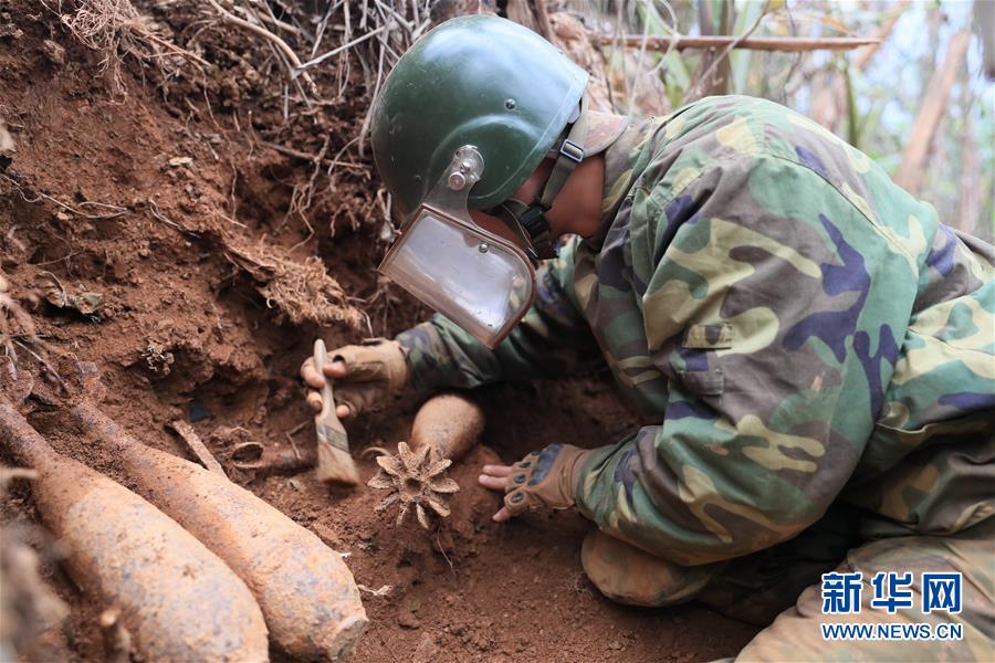 （圖文互動(dòng)）（1）和平年代，離死神最近的人——南部戰(zhàn)區(qū)陸軍云南掃雷大隊(duì)邊境掃雷排爆記事