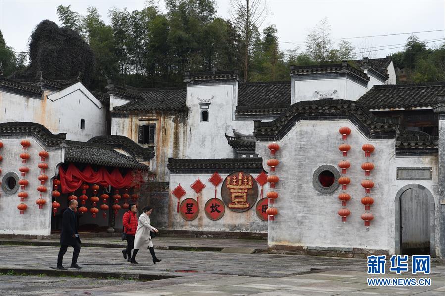 （在習(xí)近平新時(shí)代中國特色社會主義思想指引下·將改革開放進(jìn)行到底·強(qiáng)國之基）（新華全媒頭條·圖文互動）（5）奮斗不停步 改革再出發(fā)——“四個自信”筑牢強(qiáng)國之基