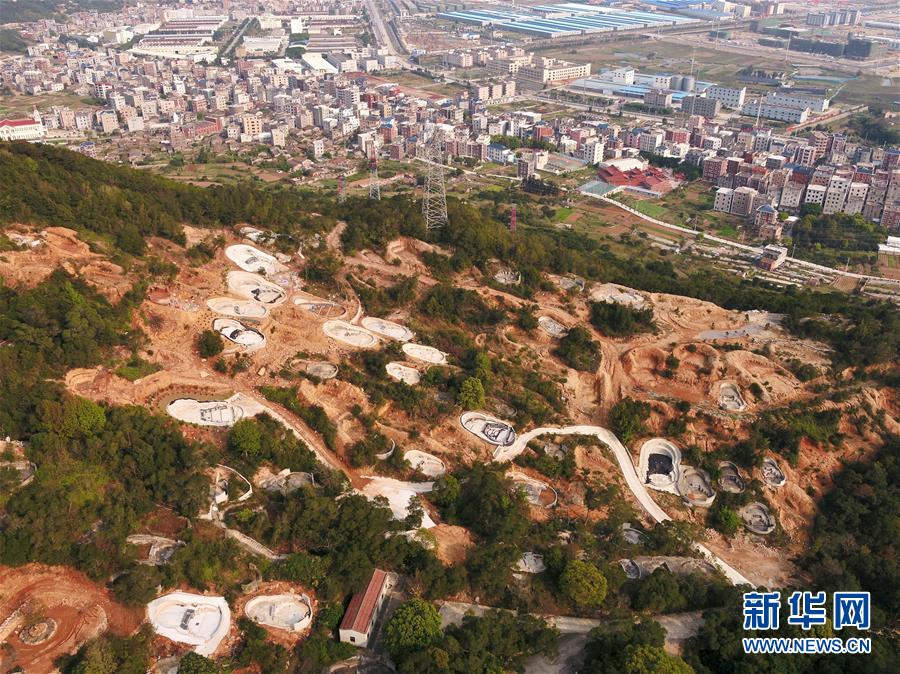 （新華視點(diǎn)·圖文互動(dòng)）（6）福州沿海：密林深處、水庫(kù)旁邊，大片豪華活人墓偷偷建造……