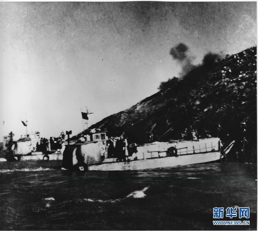 （人民海軍70年·新華全媒頭條·圖文互動）（2）向著深藍(lán)出發(fā)——獻給人民海軍成立70周年