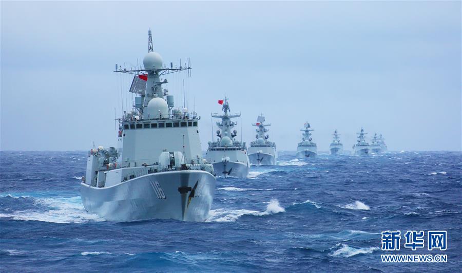 （人民海軍70年·新華全媒頭條·圖文互動）（4）向著深藍(lán)出發(fā)——獻給人民海軍成立70周年