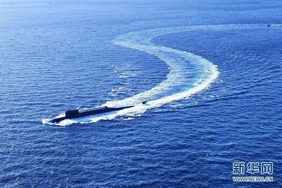 （人民海軍70年·新華全媒頭條·圖文互動）（5）向著深藍(lán)出發(fā)——獻給人民海軍成立70周年
