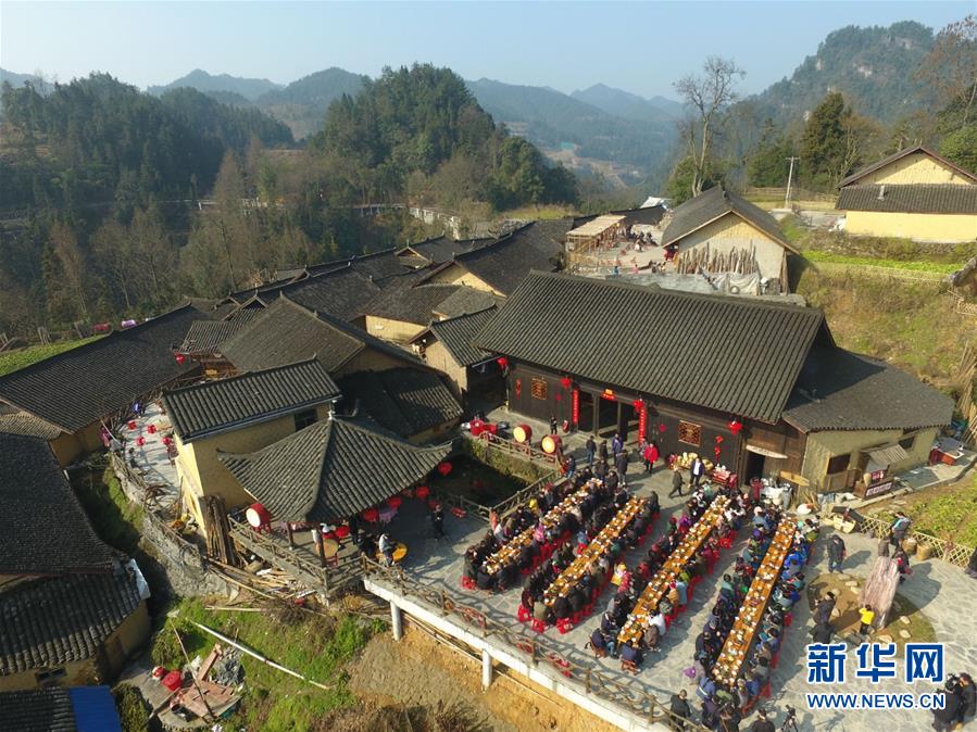 （集中連片特困地區(qū)貧困村調研行·圖文互動）（4）精準扶貧結出“幸福果”——湖南花垣縣十八洞村脫貧調查
