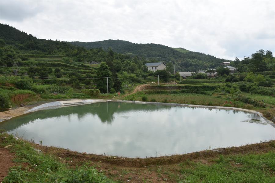 （在習(xí)近平新時(shí)代中國特色社會主義思想指引下——新時(shí)代新作為新篇章·總書記關(guān)心的百姓身邊事·圖文互動）（1）水潤民心——全國農(nóng)村飲水安全攻堅(jiān)成效觀察