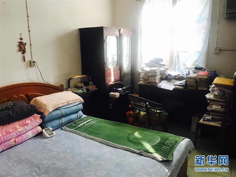 （新華全媒頭條·圖文互動）（11）滄海橫流 信仰彌堅——記共產黨員、湘潭大學九旬教授滄南