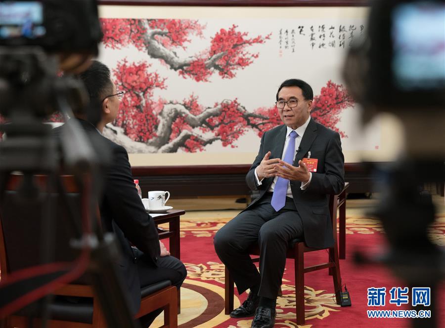 （兩會(huì)·圖文互動(dòng)）（2）全國人大代表、中科院院長白春禮：打破關(guān)鍵核心技術(shù)“瓶頸”