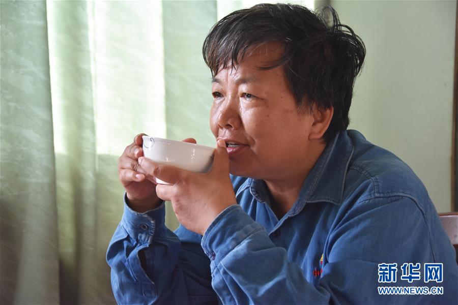 （新華全媒頭條·圖文互動(dòng)）（11）塔克拉瑪干的“播綠使者”——中科院新疆生態(tài)與地理研究所高級工程師常青的故事