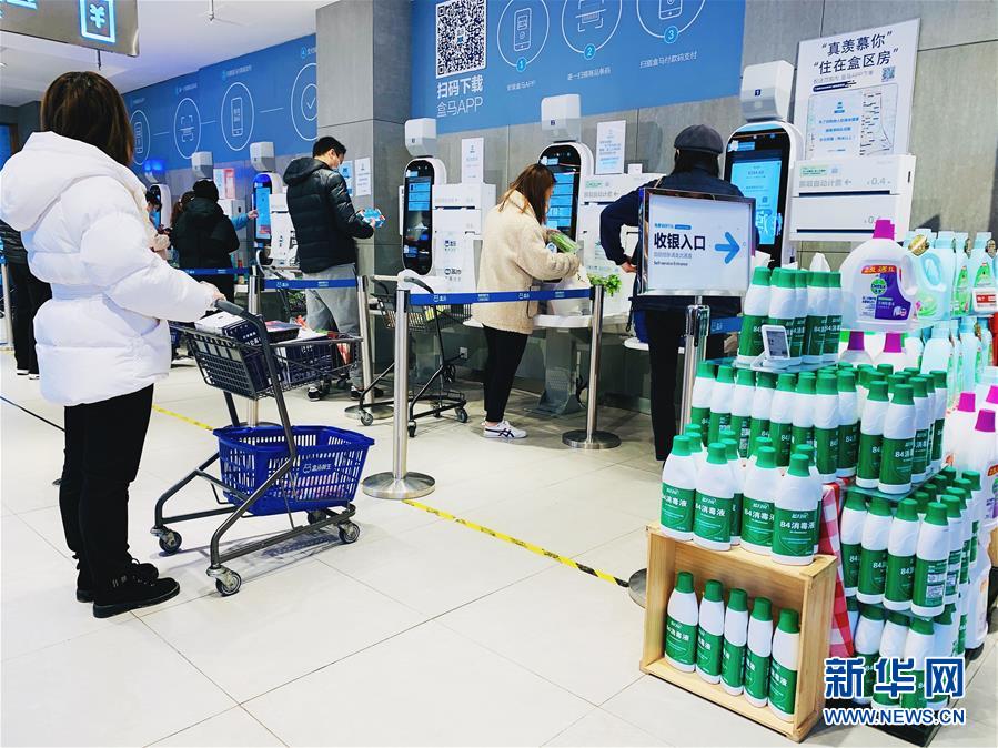 （圖文互動）（2）吃粉擼串，商圈“打卡”，動車出廠——湖南“標簽”復蘇記