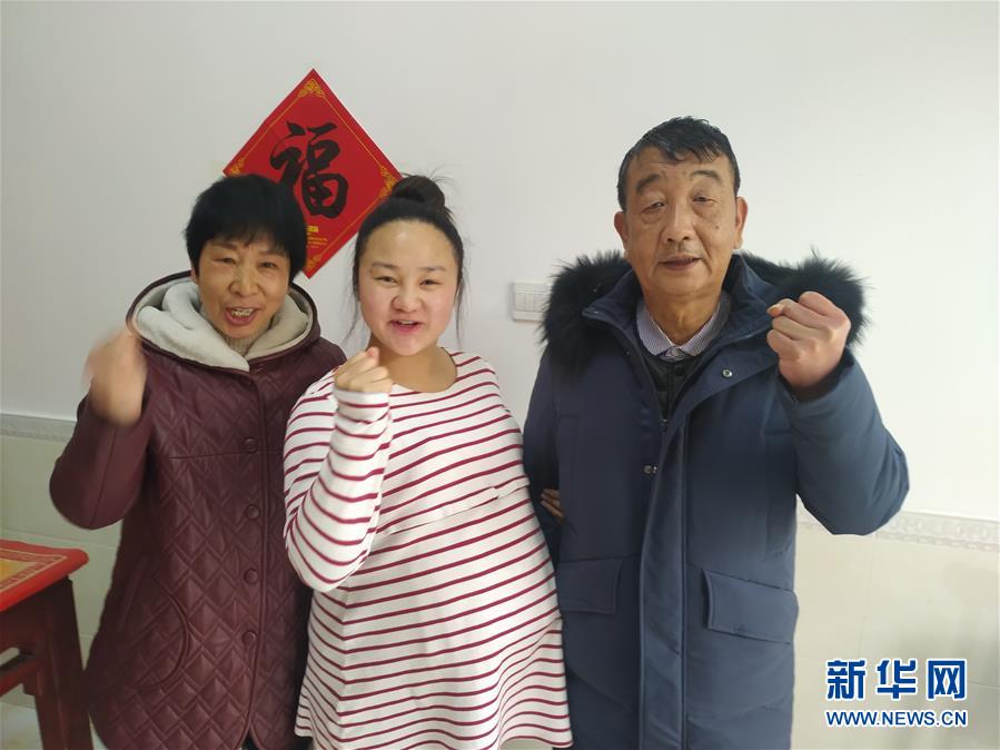 （一線抗疫群英譜·圖文互動）（4）羅文浩：“女兒，你的名字里有溫暖，有榮光！”