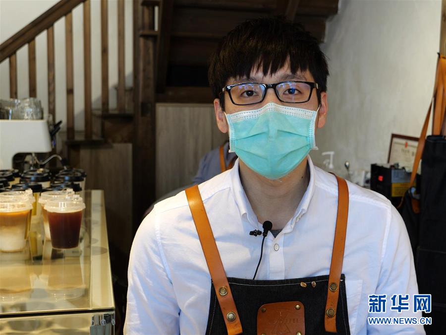 （一線(xiàn)抗疫群英譜·圖文互動(dòng)）（3）郭屹凡：用“暖心咖啡”溫暖人們