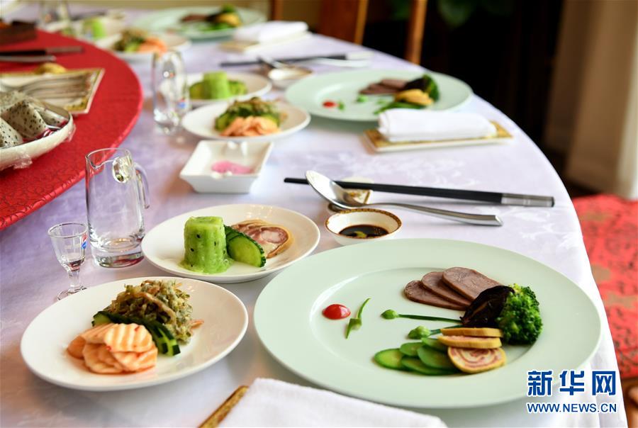 （聚焦復(fù)工復(fù)產(chǎn)·圖文互動）（2）“分得安心，吃得放心”——豫菜老字號的復(fù)工見聞