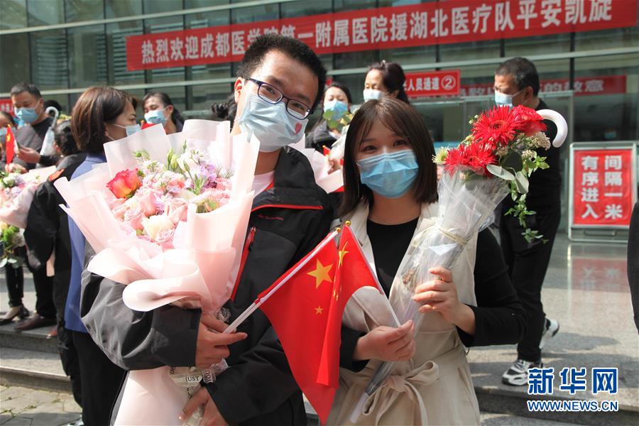 （新華全媒頭條·圖文互動）（11）“我看不見你的樣子，但我知道你是誰”——寫在國際護士節(jié)來臨之際