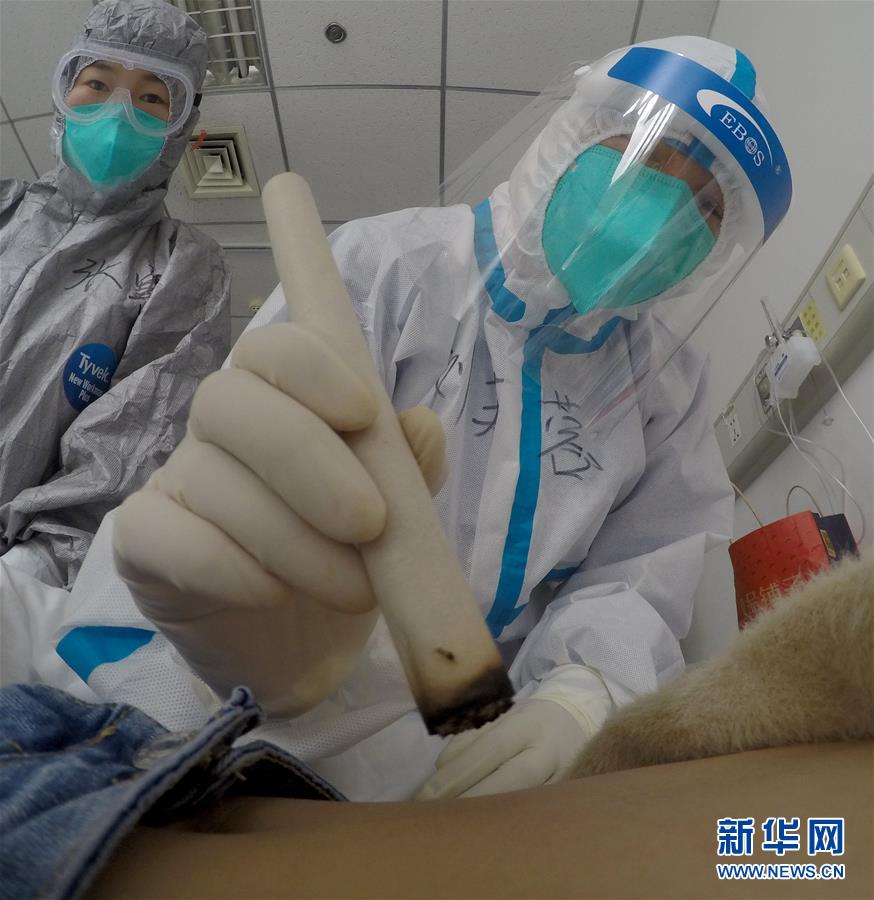 （新華全媒頭條·圖文互動）（9）“始終把人民群眾生命安全和身體健康放在第一位”——中國抗疫彰顯“生命至上、人民至上”理念