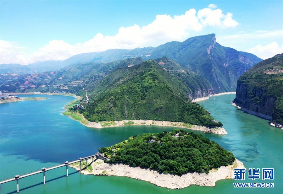 （新華全媒頭條·圖文互動）（13）待到滿山紅葉時(shí)——三峽重慶庫區(qū)踐行新發(fā)展理念面面觀