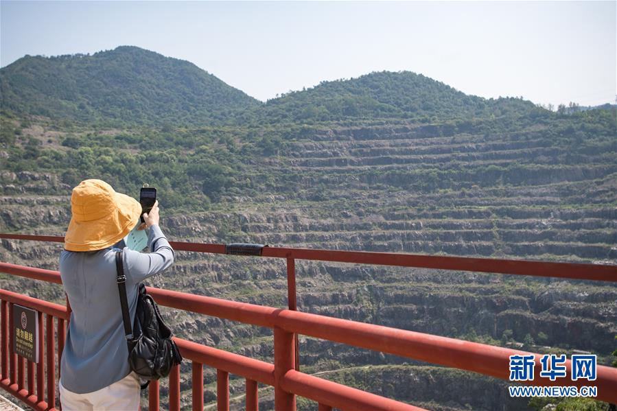 （走向我們的小康生活·圖文互動(dòng)）（2）游客來了，小康近了——生態(tài)旅游引領(lǐng)湖北山區(qū)蝶變二三事