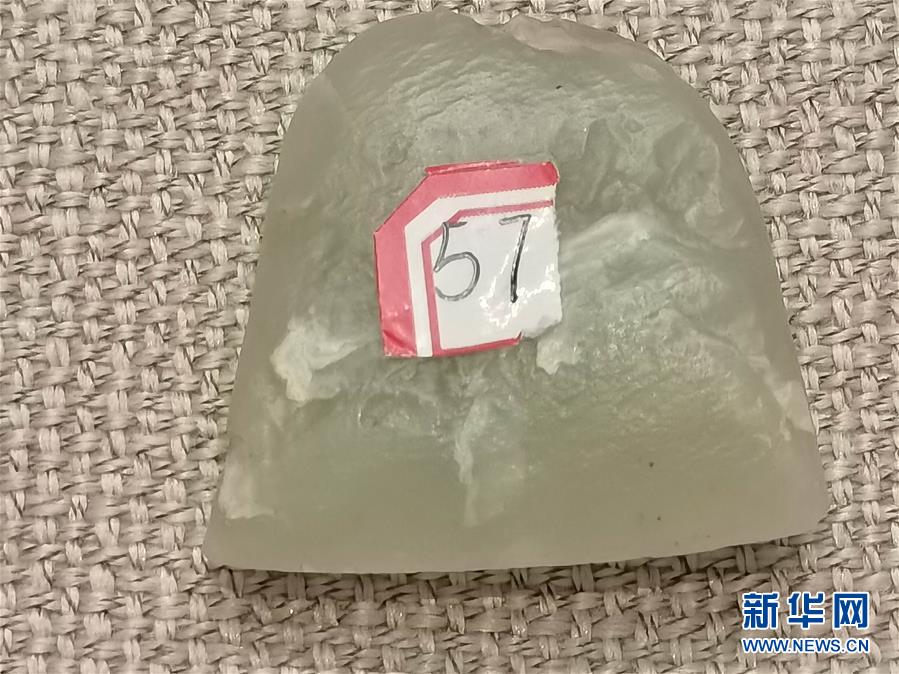 （文化視點·聽文物講故事·圖文互動）（1）豪橫！古人扛著玉斧在羅布泊打獵