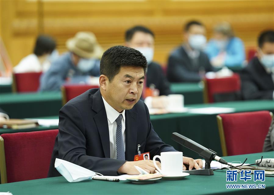 （新華全媒頭條·圖文互動(dòng)）（5）從人民中汲取磅礴力量——習(xí)近平總書(shū)記同出席2020年全國(guó)兩會(huì)人大代表、政協(xié)委員共商國(guó)是紀(jì)實(shí)