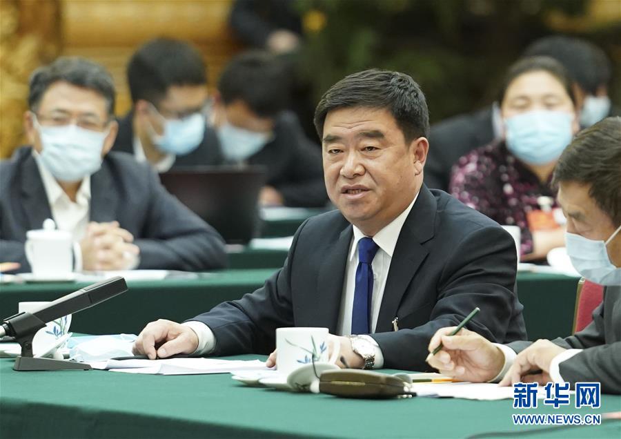 （新華全媒頭條·圖文互動(dòng)）（6）從人民中汲取磅礴力量——習(xí)近平總書(shū)記同出席2020年全國(guó)兩會(huì)人大代表、政協(xié)委員共商國(guó)是紀(jì)實(shí)