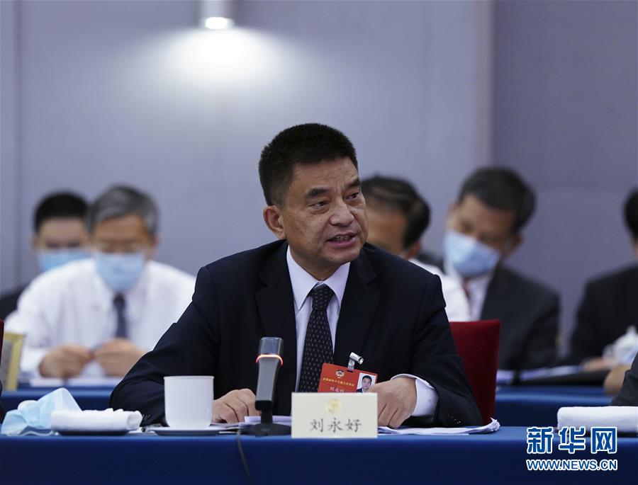 （新華全媒頭條·圖文互動(dòng)）（10）從人民中汲取磅礴力量——習(xí)近平總書(shū)記同出席2020年全國(guó)兩會(huì)人大代表、政協(xié)委員共商國(guó)是紀(jì)實(shí)