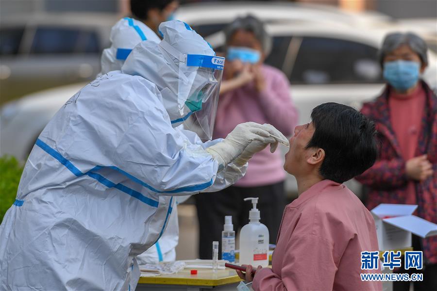 （新華全媒頭條·兩會精神看落實·圖文互動）（5）整體謀劃、系統(tǒng)升級、全面提升——落實全國兩會精神織牢織密公共衛(wèi)生防護網(wǎng)