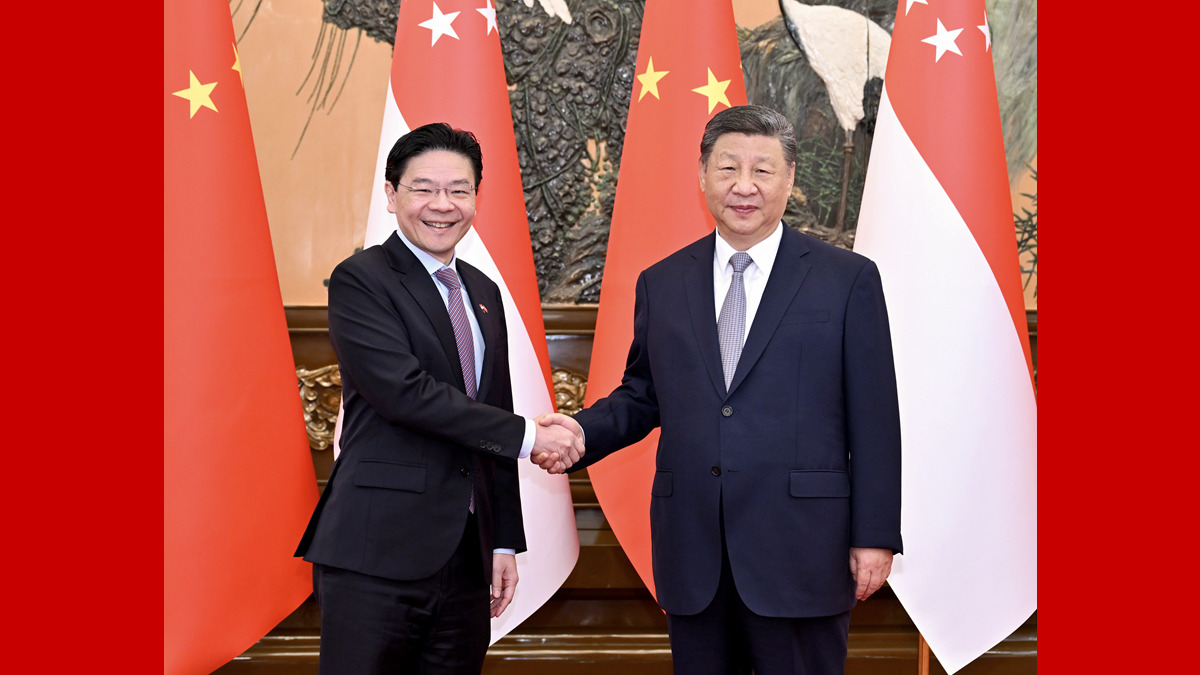 習近平會見新加坡總理黃循財