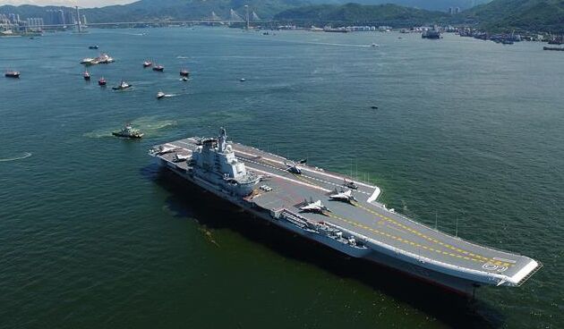 獨家航拍！遼寧艦駛離香港