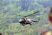 空軍首次向地震災區(qū)進行大規(guī)模空投