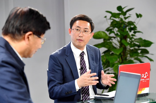 繼往不平凡，珍惜五年奮進所取得的成就、經(jīng)驗