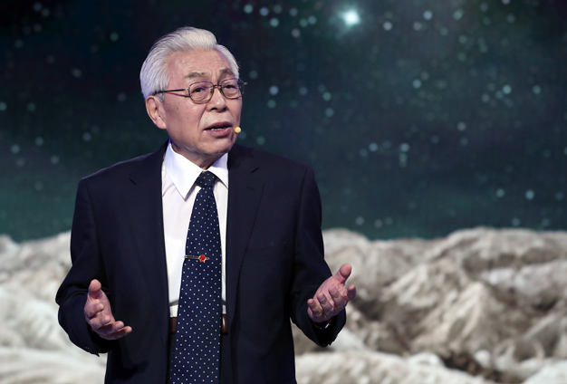 雖然已經(jīng)84歲了，但我還會(huì)加倍努力。