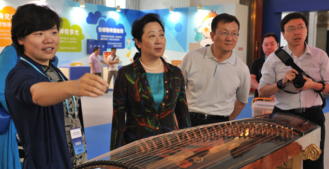 北京市市科委主任閆傲霜、副主任朱世龍檢查2015年科技周主場(chǎng)籌備工作