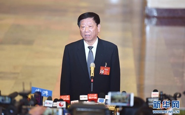 尹蔚民：如何確保新增就業(yè)目標實現(xiàn)？