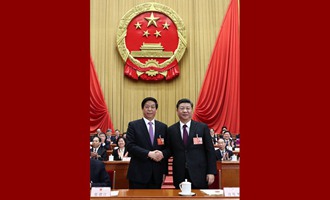 習(xí)近平當(dāng)選國(guó)家主席、中央軍委主席