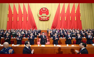 習(xí)近平當(dāng)選國(guó)家主席、中央軍委主席