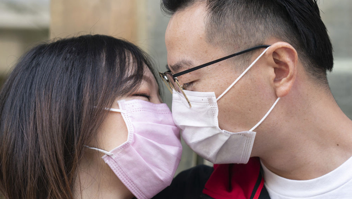 武漢新婚夫妻：經(jīng)此一疫，更懂家的分量
