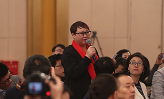 俄羅斯金磚電視臺、阿爾法電視臺記者提問
