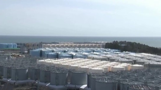 日本政府決定排福島核廢水入海：日本副首相語(yǔ)出驚人——核廢水能喝！