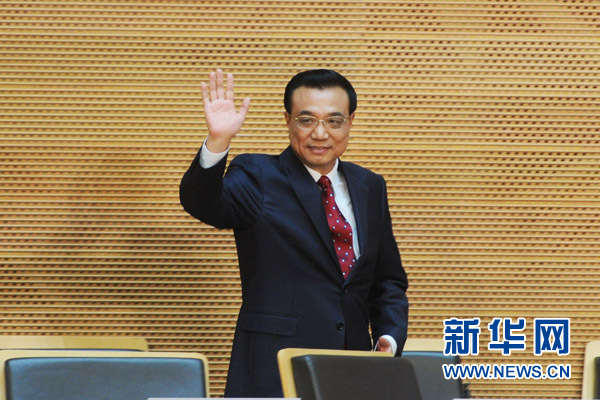 5月5日，中國國務(wù)院總理李克強(qiáng)在位于亞的斯亞貝巴的非洲聯(lián)盟總部發(fā)表題為《開創(chuàng)中非合作更加美好的未來》的演講。 新華社記者 謝環(huán)馳 攝 