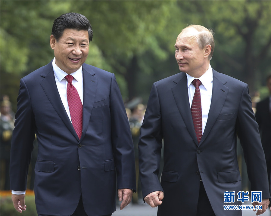 這是會談前，習(xí)近平在上海西郊會議中心廣場為普京舉行歡迎儀式。新華社記者 蘭紅光 攝 