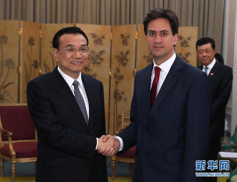 6月18日，國務院總理李克強在倫敦會見英國工黨領袖埃德·米利班德。新華社記者 龐興雷 攝 