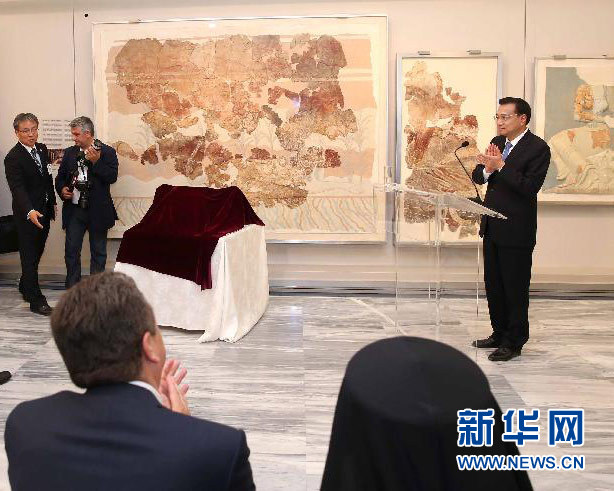 6月21日，國務院總理李克強與希臘總理薩馬拉斯共同出席希臘伊拉克利翁博物館新館開館儀式并發(fā)表講話。 新華社記者 龐興雷 攝 