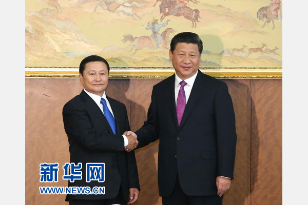 8月22日，國家主席習(xí)近平在烏蘭巴托會(huì)見蒙古國總理阿勒坦呼亞格。 新華社記者龐興雷攝 